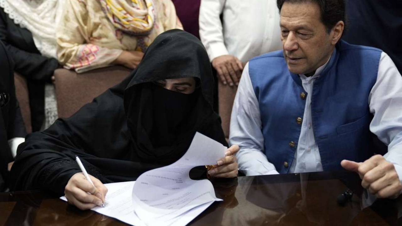 Islamabad HC suspends Imran Khan, wife Bushra Sentence