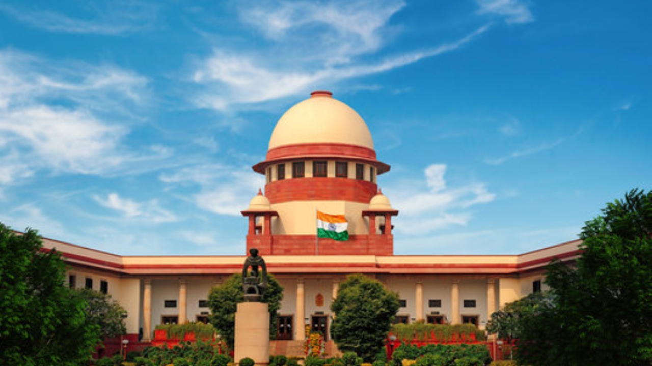 Supreme Court: ఎన్నికలను మేం కంట్రోల్ చేయలేం.. సుప్రీం కోర్టు సంచలన వ్యాఖ్యలు