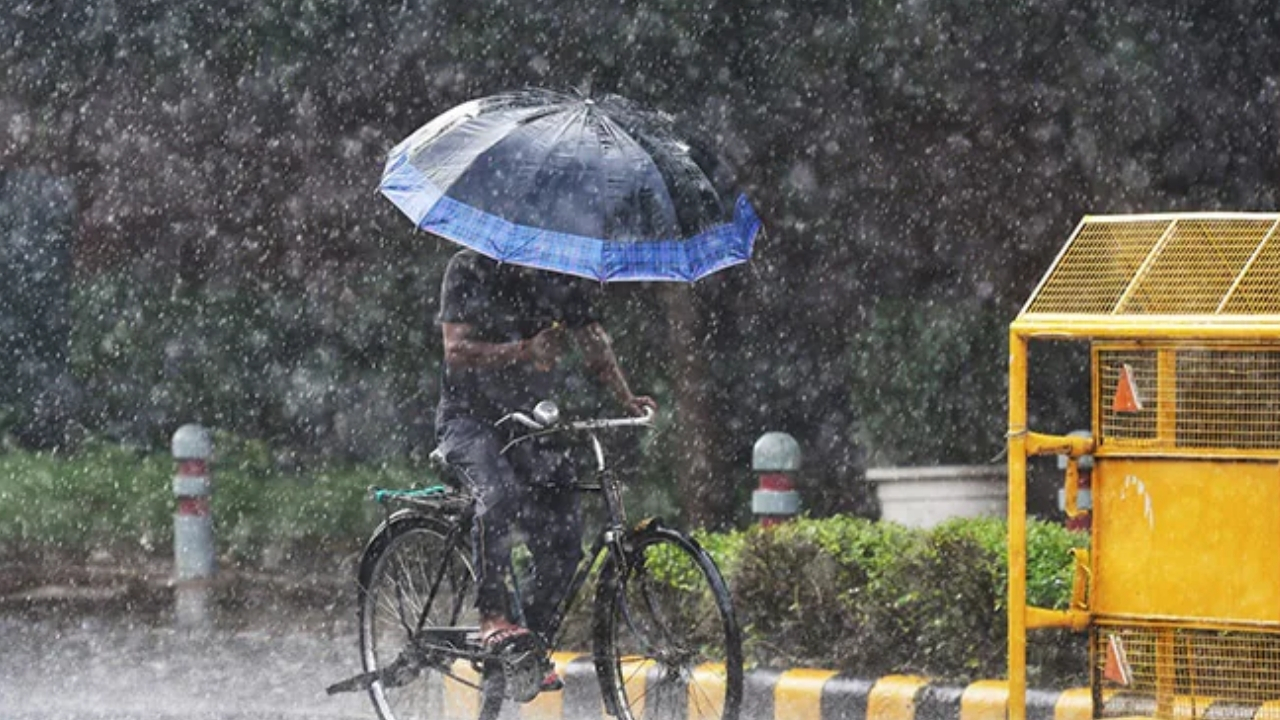 Telangana Weather: మండే ఎండల్లో చల్లని కబురు.. రాగల 4 రోజులు వర్షాలు.. ఎల్లో అలర్ట్ జారీ.!