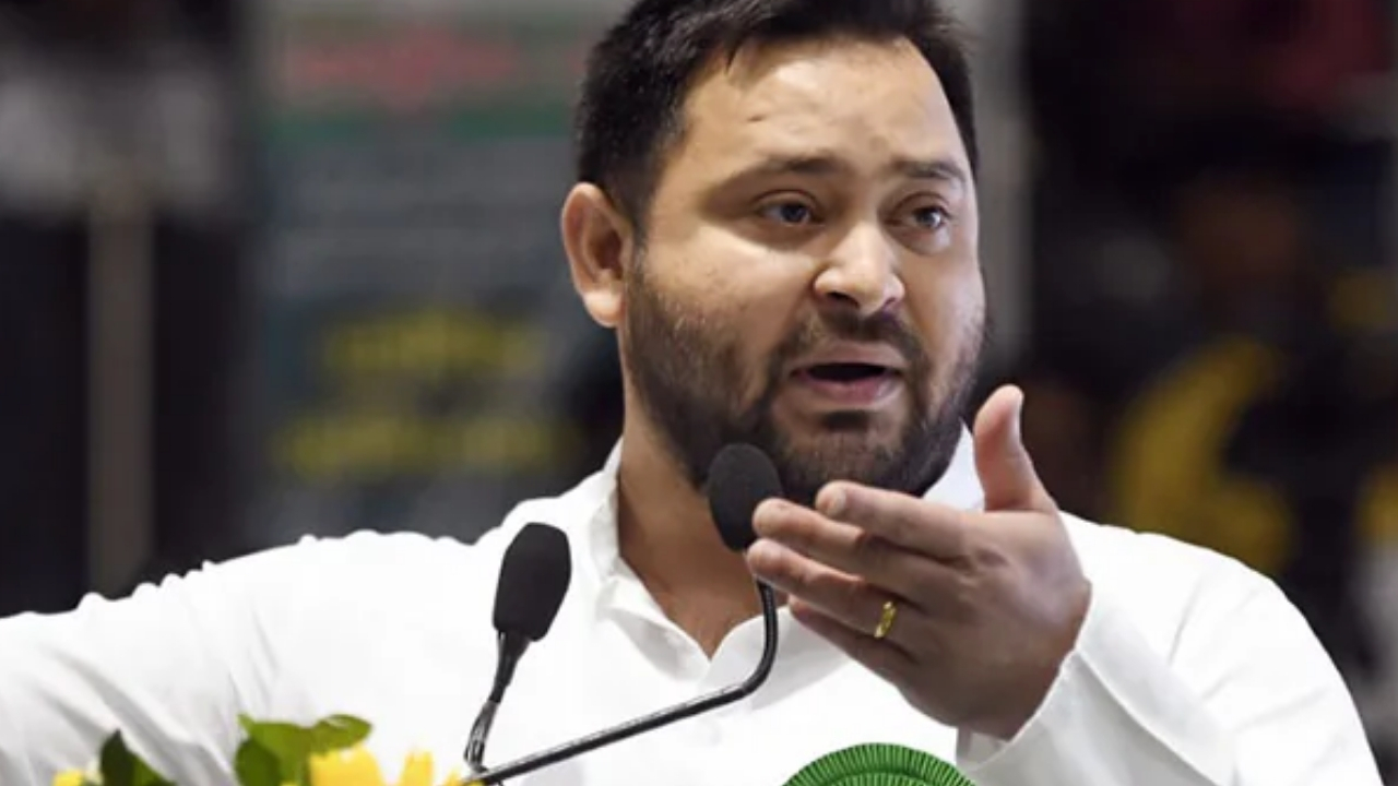 Tejashwi on Modo Comments: చేతులు జోడించి వేడుకుంటున్నా.. ప్లీజ్ అలా మాట్లాడొద్దు: భావోద్వేగంతో తేజస్వీ!