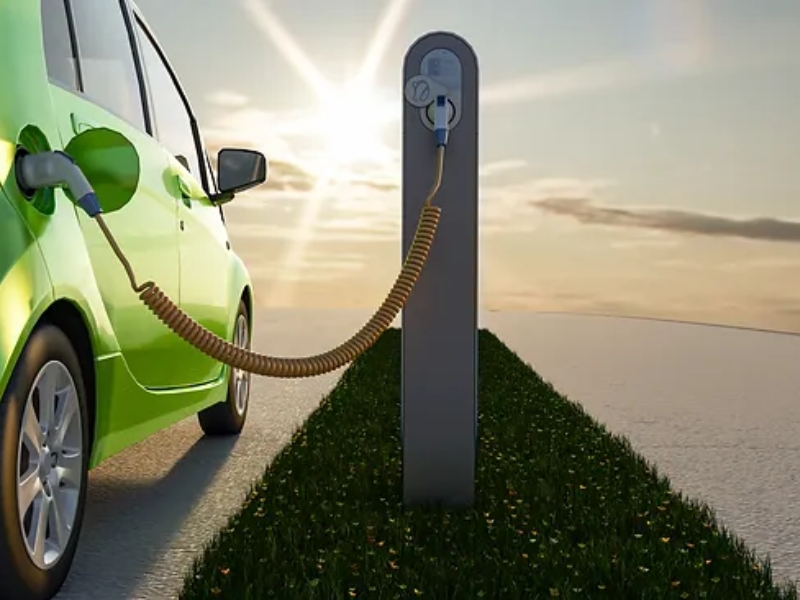 Electric Car Charging Tips : మీ ఈవీ ఛార్జింగ్​ విషయంలో ఈ మిస్టేక్స్ చేయకండి!