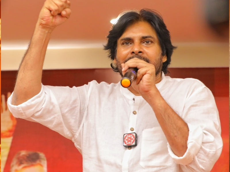 Pawan Kalyan Sensational Comments: ‘నన్ను కలవడానికి వచ్చి.. సన్న బ్లేడ్‌లతో కట్ చేస్తున్నారు’: పవన్ కళ్యాణ్