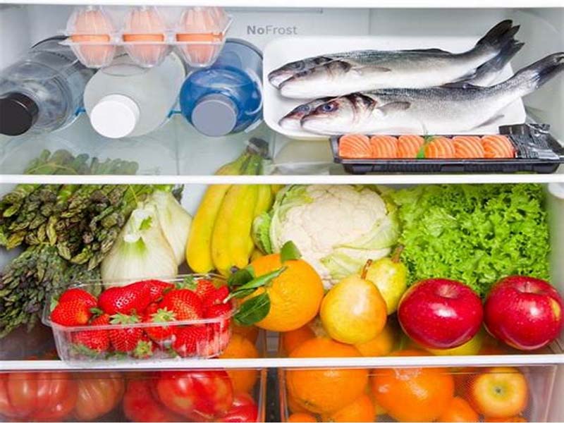 Storing Food On Fridge: ఆహారాన్ని ఫ్రిజ్‌లో పెట్టి తింటున్నారా.. ఇలా ఎన్ని గంటల తర్వాత తినకూడదో తెలుసా?