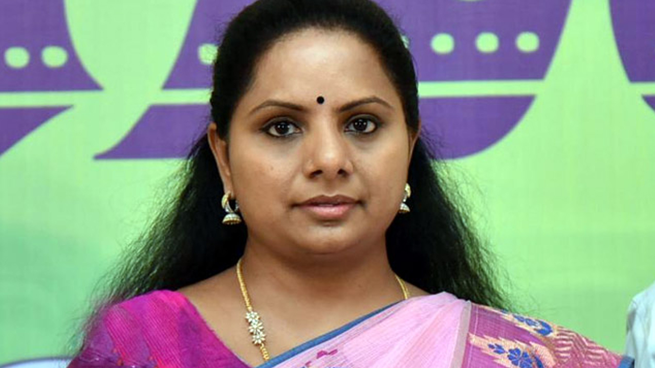 MLC Kavitha: కవితకు తీవ్ర అస్వస్థత.. హాస్పిటల్ తరలింపు