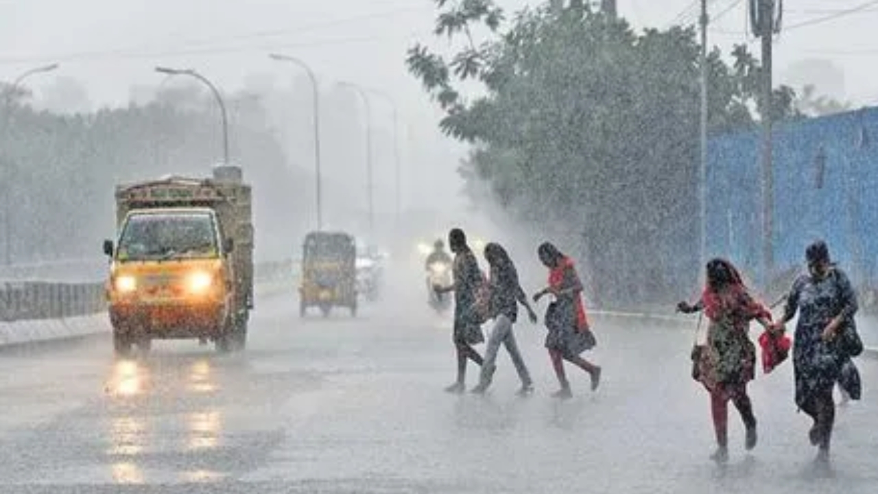 Telangana Weather Report: వేడి వాతావరణంలో చల్లటి కబురు.. ఎల్లుండి నుంచి వర్షాలు