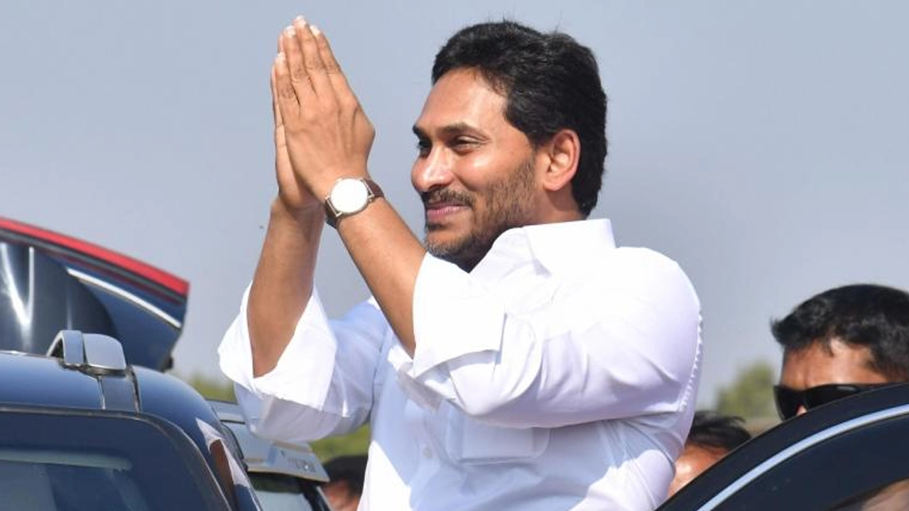 CM Jagan @ I-PAC Office: అందుకేనా.. ఐ’ప్యాక్’ ఆఫీసుకు సీఎం జగన్ పరుగులు..!