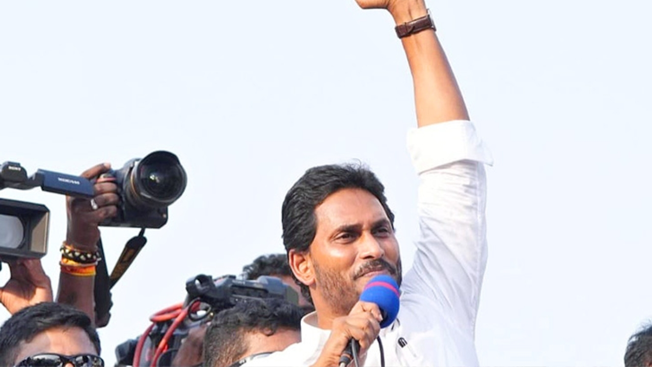 CM Jagan: పిఠాపురంపై చివర అస్త్రాన్ని సంధించిన జగన్..