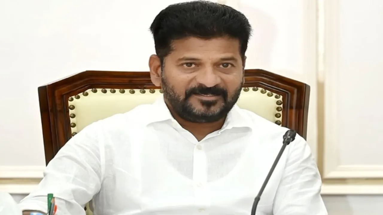 CM Revanth Reddy Meeting: కొనుగోళ్లు సాఫీగా జరిగేలా చర్యలు చేపట్టాలి: సీఎం రేవంత్ రెడ్డి!