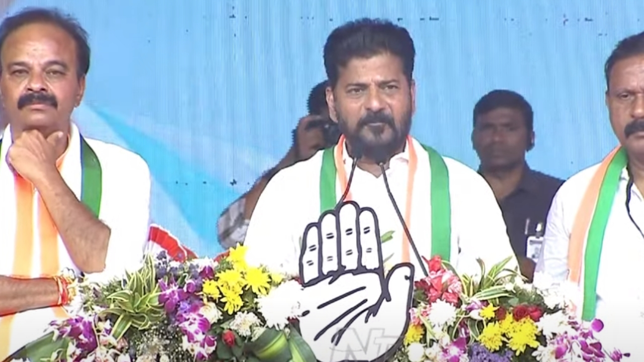 CM Revanth Reddy: ‘మోదీ, అమిత్ షా సంక్రాంతి గంగిరెద్దుల్లా రాష్ట్రానికి వస్తున్నారు’