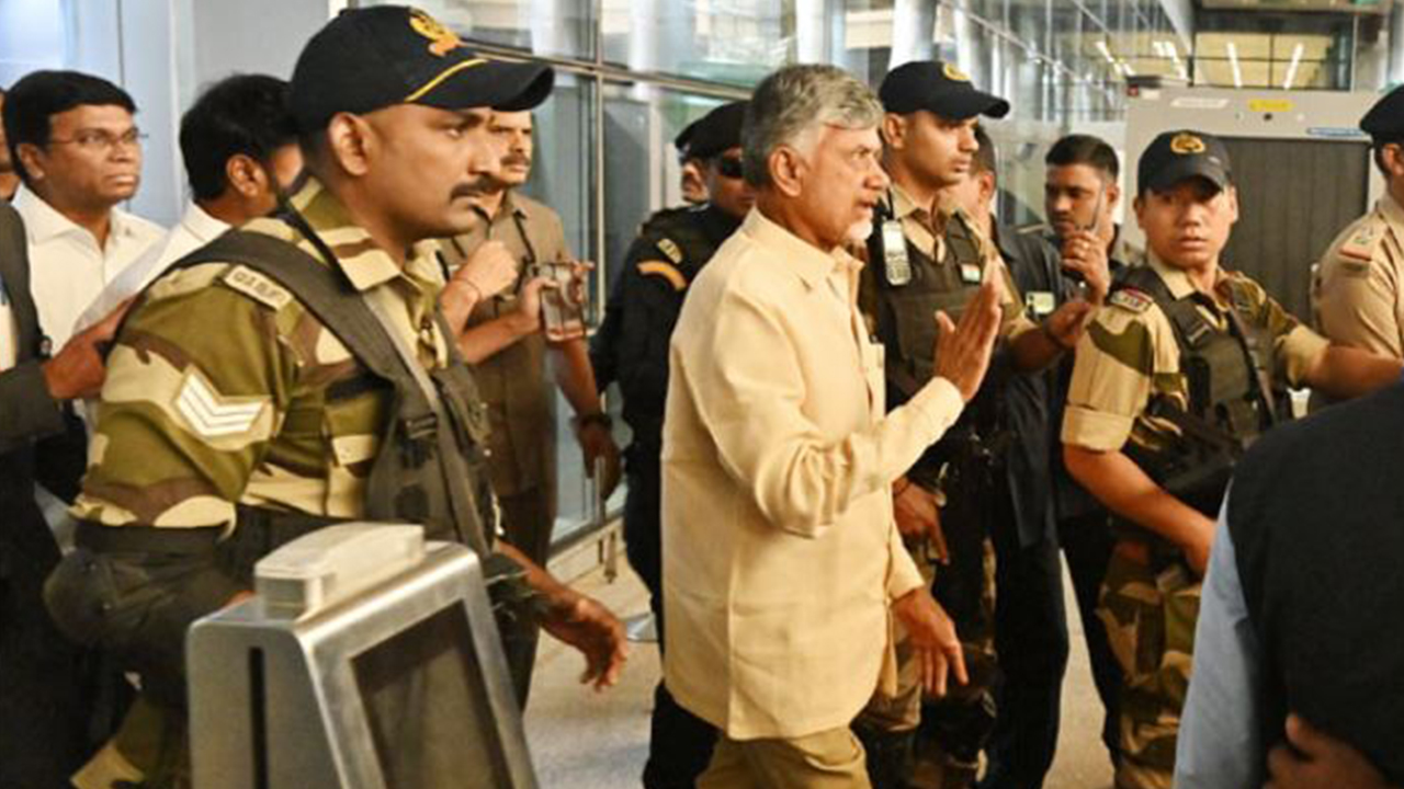 Chandrababu return from foreign tour: విదేశాల నుంచి వచ్చిన చంద్రబాబు, రేపో మాపో విజయవాడకు..