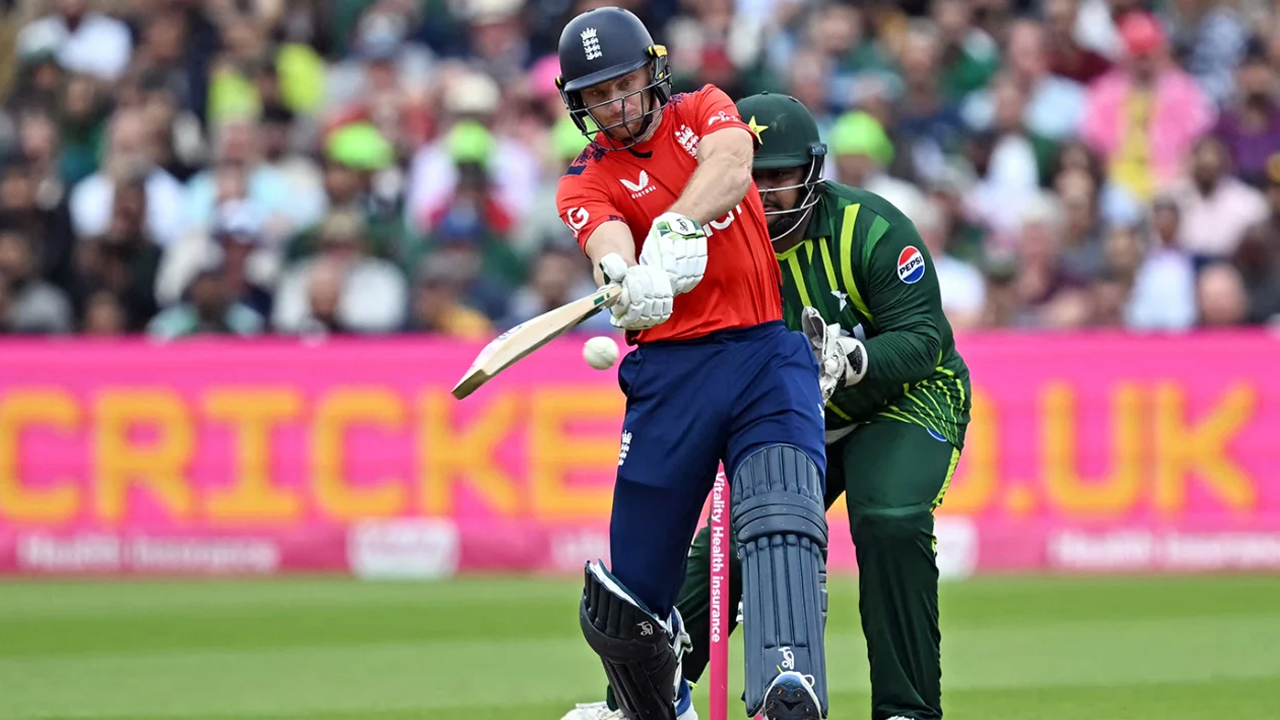 England Beats Pakistan by 23 Runs: జోస్ బట్లర్ మెరుపులు.. బాబర్ సేనకు ఝలక్!