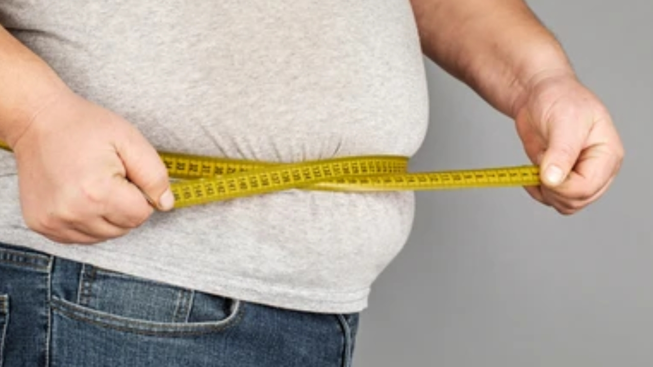 Obesity: బరువు పెరుగుతున్నారా? అధిక బరువు వల్ల వచ్చే అనారోగ్య సమస్యలివే.. !