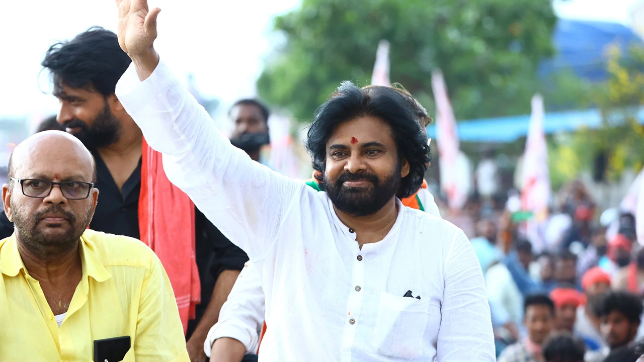 Pawankalyan wave in Pithapuram: అంతర్గత సర్వే, పిఠాపురంలో పవన్‌కే మొగ్గు!