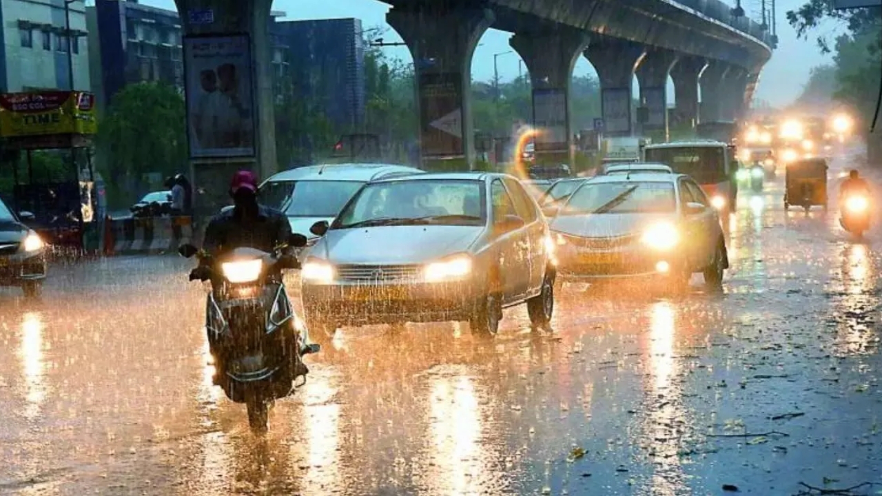 Weather Updates: అలర్ట్‌గా ఉండండి.. కొద్దిసేపట్లో భారీ వర్షం పడొచ్చు!