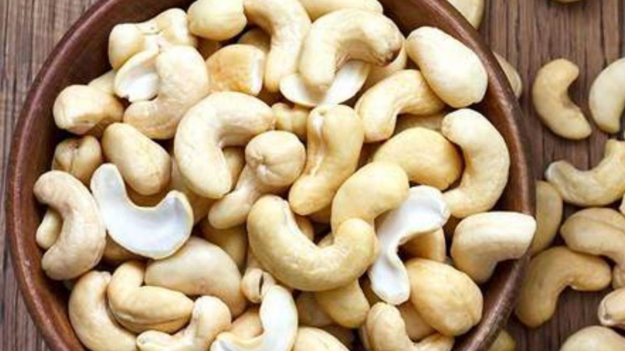 Cashews Benefits: జీడిపప్పుతో గుండెకు బోలెడన్ని ప్రయోజనాలు.. తెలిస్తే తినకుండా ఉండలేరు..