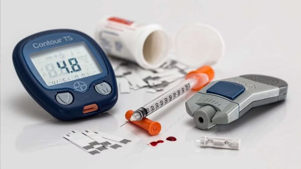 Diabetes And High BP Patients: డయాబెటీస్, హై బీపీ పెషేంట్లకు అద్భుతమైన చిట్కాలు.. వేసవిలో సురక్షితంగా ఉండాలంటే..