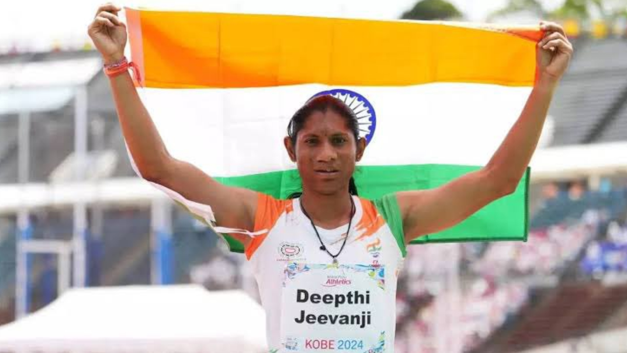 World Para Athletics Championship : పారా అథ్లెటిక్స్‌లో మెరిసిన వరంగల్ వాసి దీప్తి.. స్వర్ణంతో వరల్డ్ రికార్డ్