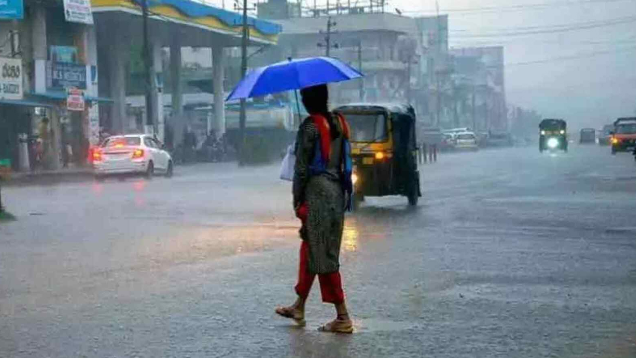 Low Pressure Effect : అల్పపీడనం ఎఫెక్ట్.. తెలంగాణలో ఈ జిల్లాలకు భారీ వర్షసూచన