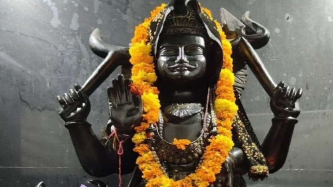 Shani Jayanti 2024: శని జయంతి రోజు ఈ 5 పరిహారాలు చేస్తే శని దోషం నుండి ఉపశమనం కలుగుతుంది!