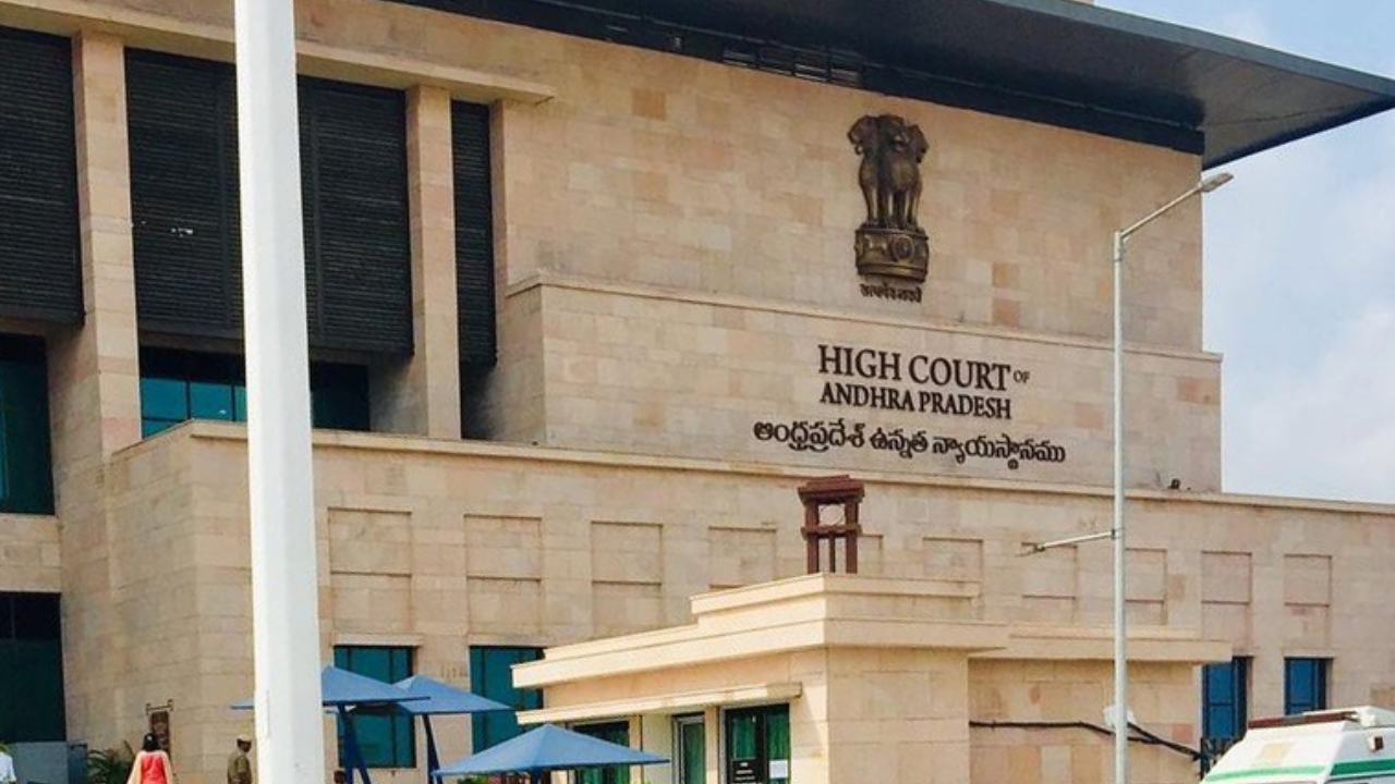 AP High Court Reserves Judgment: వైసీపీ ఆఫీసుల కూల్చివేతపై ముగిసిన విచారణ.. తీర్పు రిజర్వ్!