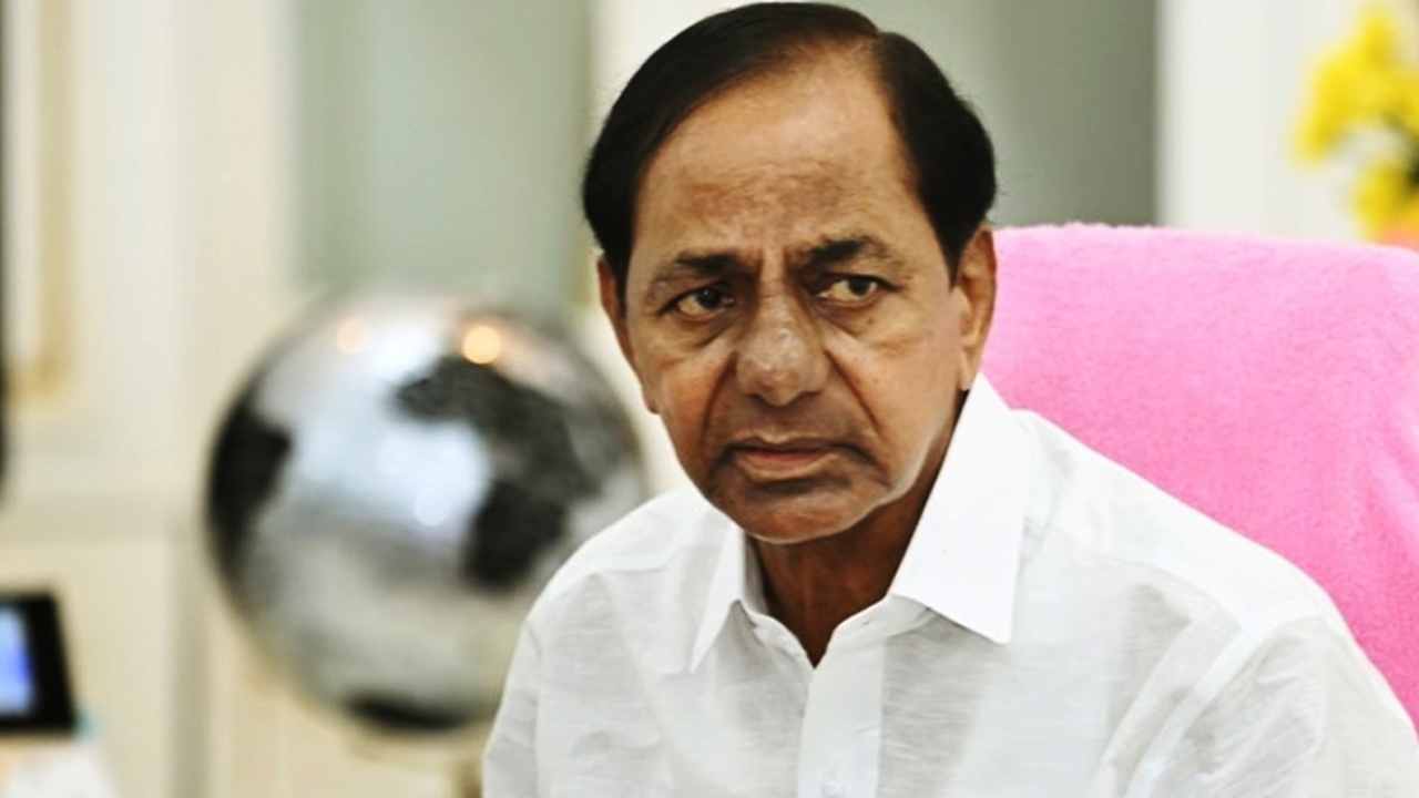 KCR : బీజేపీ.. కాంగ్రెస్.. మధ్యలో కేసీఆర్.. రెండు పార్టీల మద్దెల దరువు