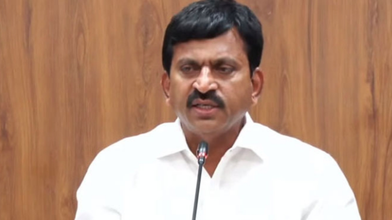 Ponguleti Srinivas Reddy: కాంగ్రెస్ ఎమ్మెల్యేల పార్టీ మార్పుపై మంత్రి పొంగులేటి రియాక్షన్