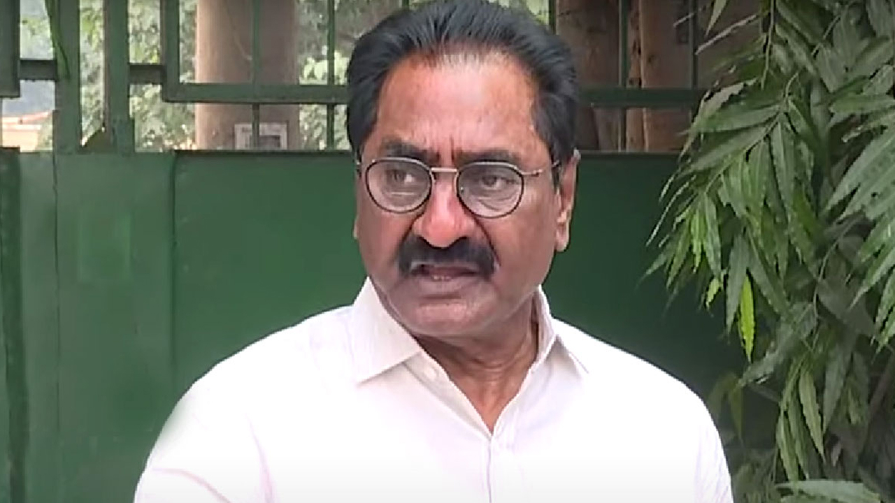 Ex AAG Ponnavolu Sudhakar Reddy: చిక్కుల్లో పొన్నవోలు, సీఎం చంద్రబాబుపై అనుచిత వ్యాఖ్యలు, పోలీసులకు ఫిర్యాదు..