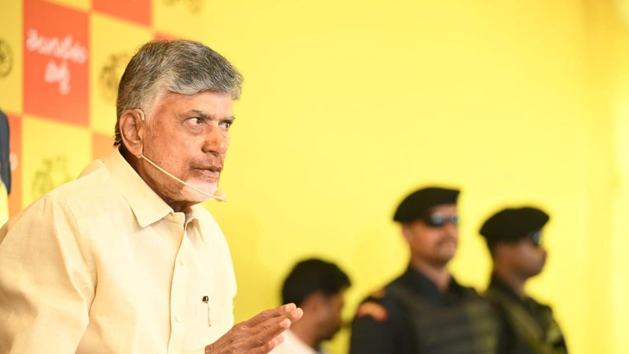 CBN Shock to IAS and IPS : ఆట మొదలు.. ఐఏఎస్, ఐపీఎస్ లకు చంద్రబాబు ఝలక్.. !