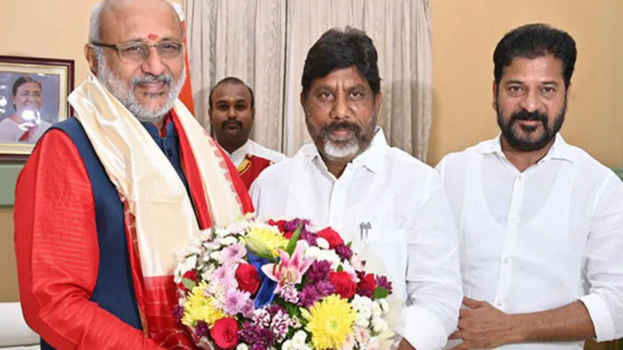 CM Revanth Reddy: గవర్నర్‌ను కలిసిన సీఎం రేవంత్.. దశాబ్ది వేడుకలకు ఆహ్వానం