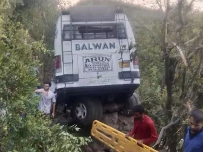 Terror Attack on Bus: జమ్మూకాశ్మీర్‌లో ఉగ్ర దాడి.. 10కి చేరిన మృతుల సంఖ్య.. ఖండించిన ప్రధాని!