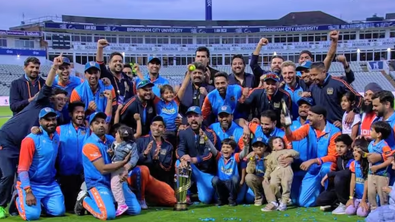 India VPakistan Highlights WCL Final 2024: ఫైనల్ లో పాక్ పై గెలిచి ప్రపంచకప్ సాధించిన ఇండియన్ లెజండ్స్!