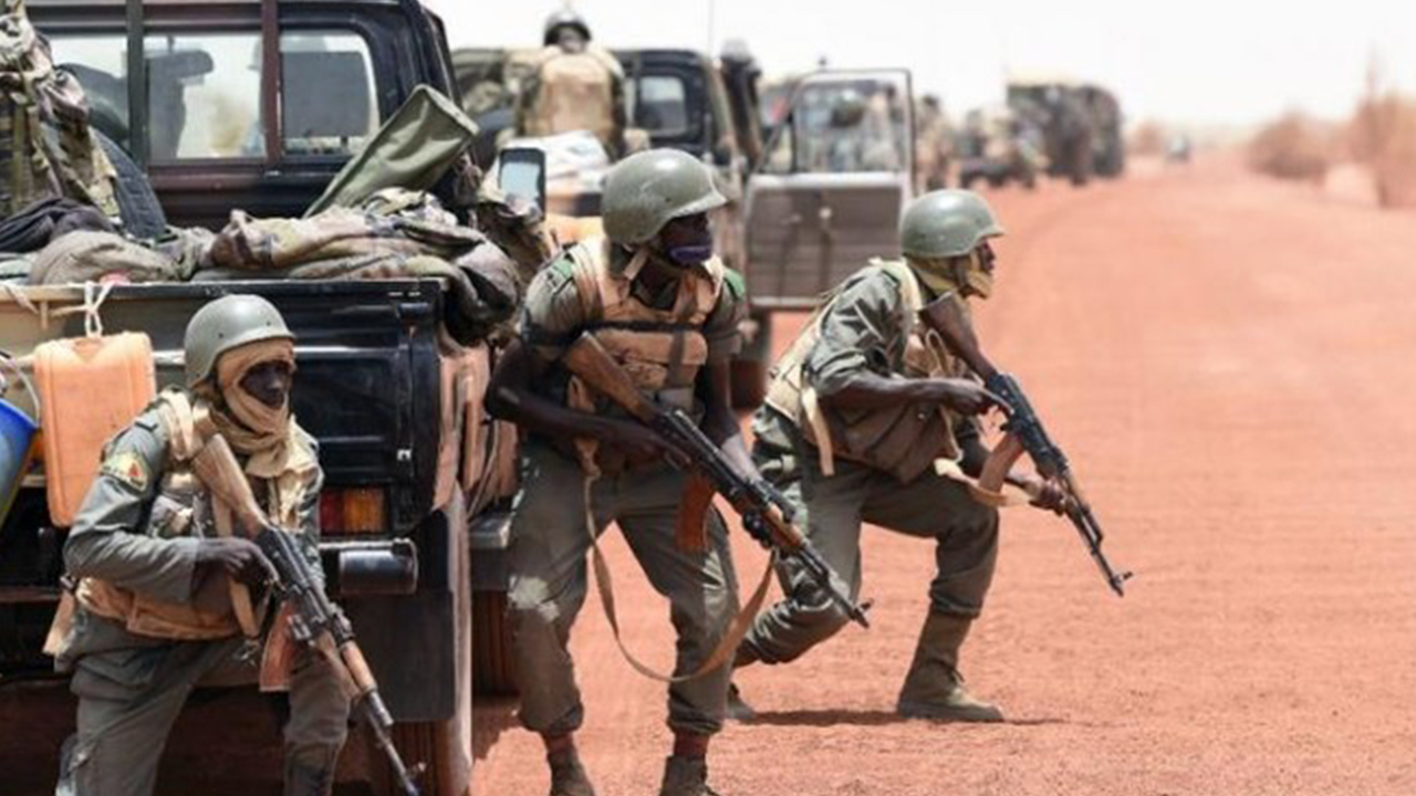 Violent In Mali Central region: మాలిలో హింసాత్మకం, 26 మందిని చంపిన దుండగులు