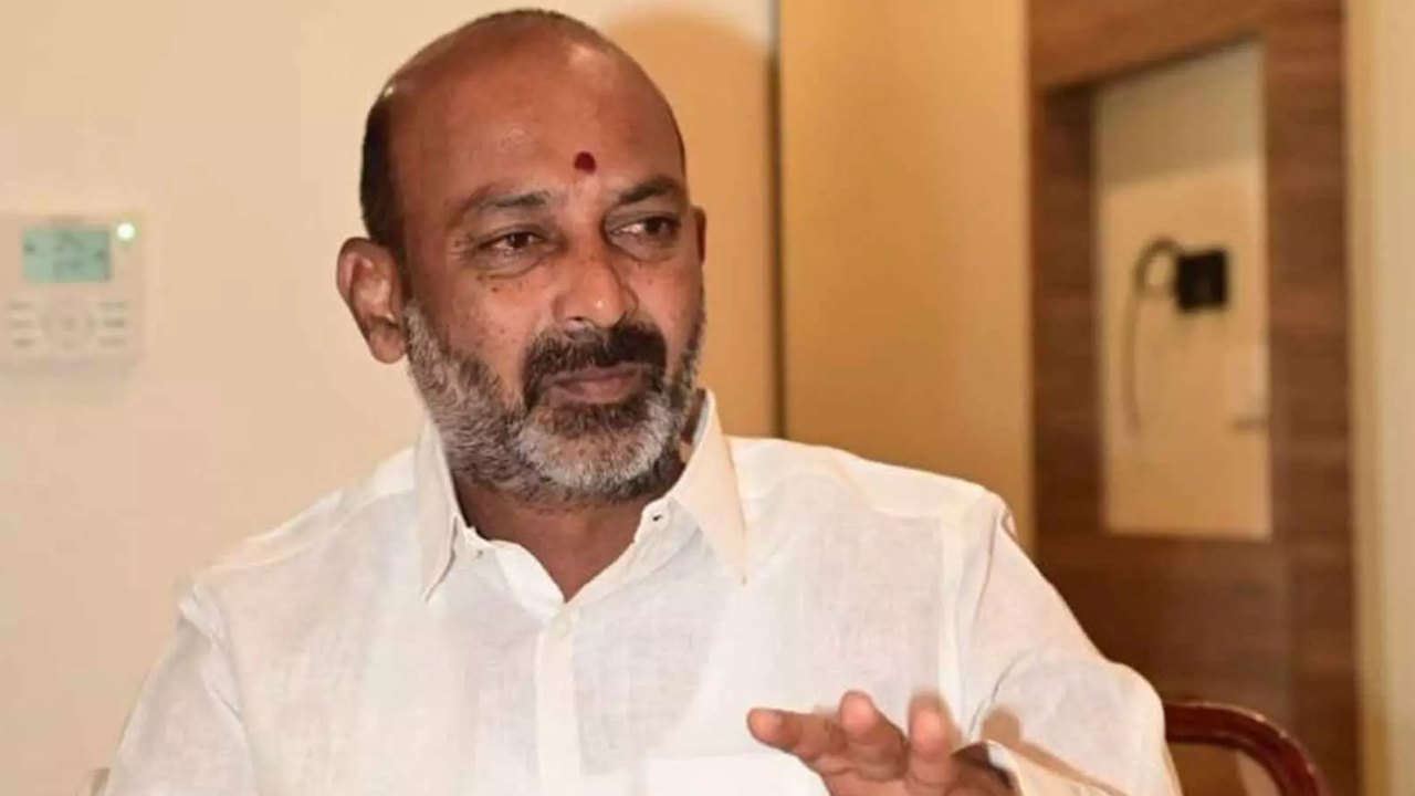 Bandi sanjay comments: బండి సంజయ్ కీలక వ్యాఖ్యలు, అలాంటి నేతలు మాకొద్దు..