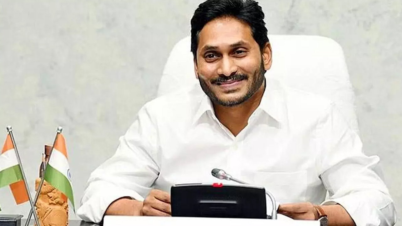 Jagan stay in Bengaluru, why?: జగన్‌ను వెంటాడుతున్న భయం, బెంగుళూరులో స్టే, అదే స్ట్రాటజీ