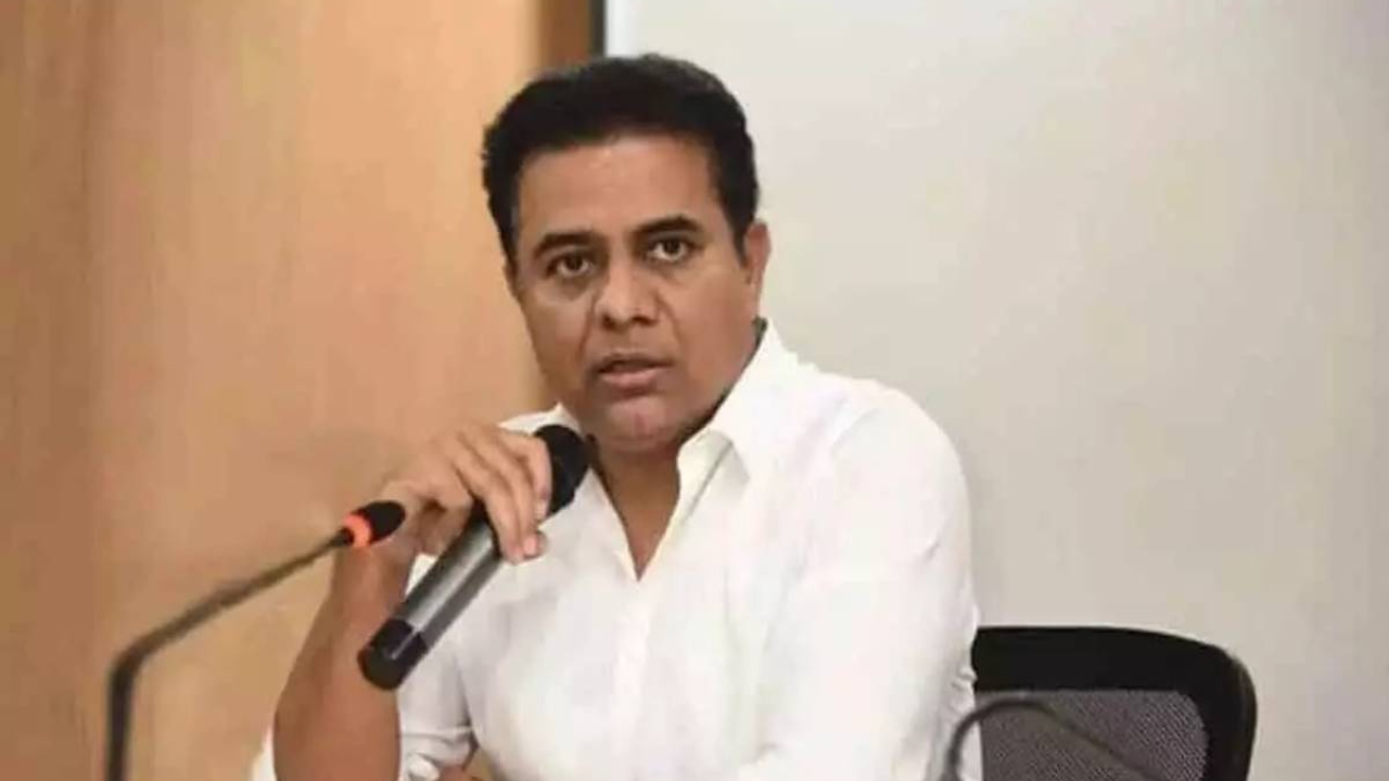 KTR Helped to Poor Family: దహనసంస్కారాలకు కేటీఆర్ ఆర్థిక సాయం.. రూ.50 వేలు..