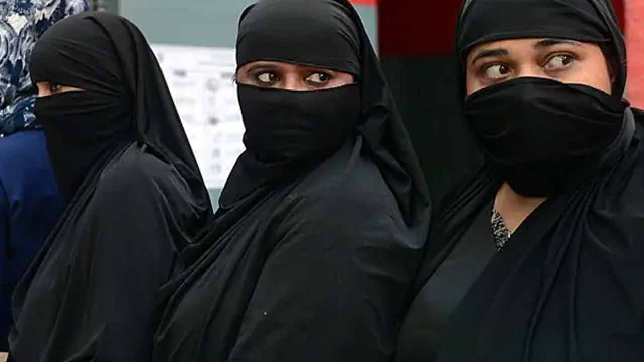 Muslim Women Alimony: ‘ముస్లిం మహిళలకు విడాకుల భరణం’.. సుప్రీం కోర్టు తీర్పును వ్యతిరేస్తూ పిటీషన్!