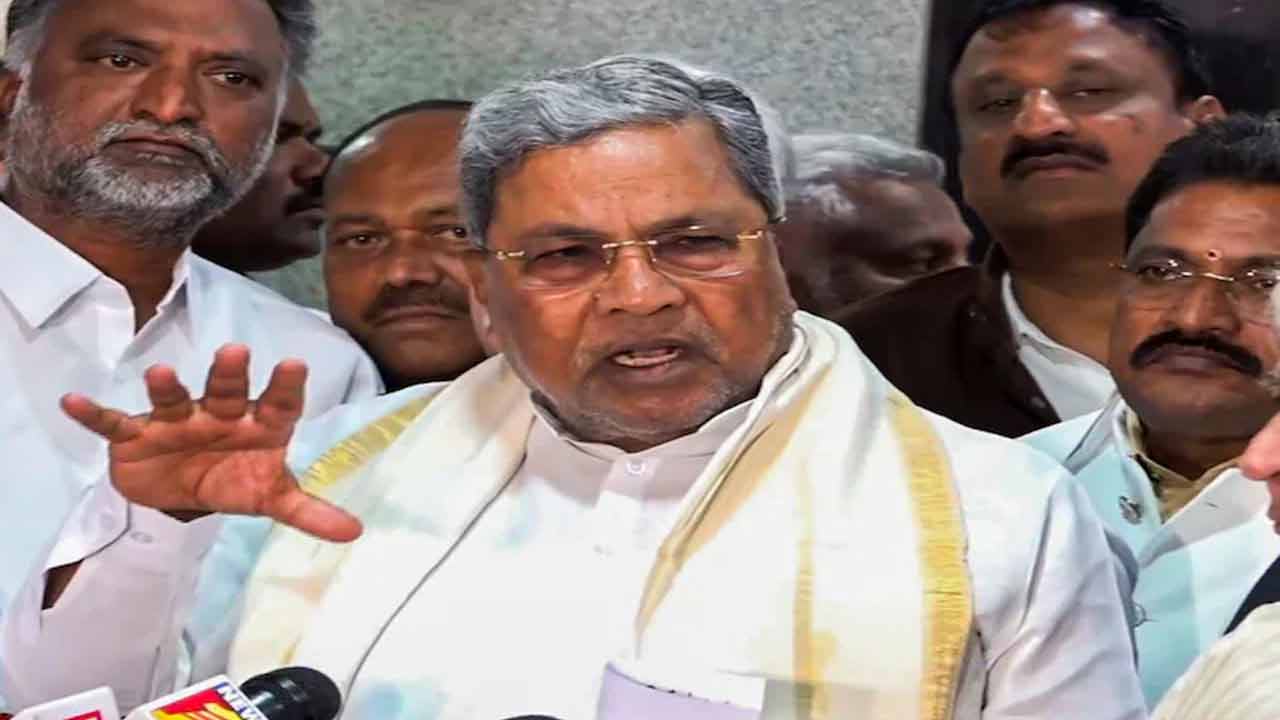 Karnataka Job Reservation: కన్నడిగులకే 70 శాతం ఉద్యోగాలు.. సిద్దరామయ్య ప్రభుత్వం నిర్ణయం