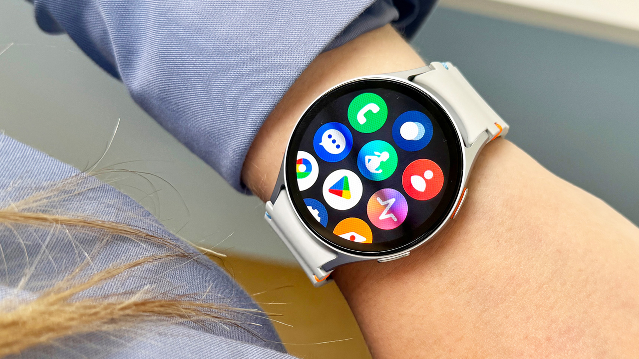 Samsung Galaxy Watch 7: మీ గుండె ఆరోగ్యాన్ని చెప్పే శాంసంగ్ గెలాక్సీ వాచ్.. ఇక అప్డేట్ చేసుకోండి మరి..