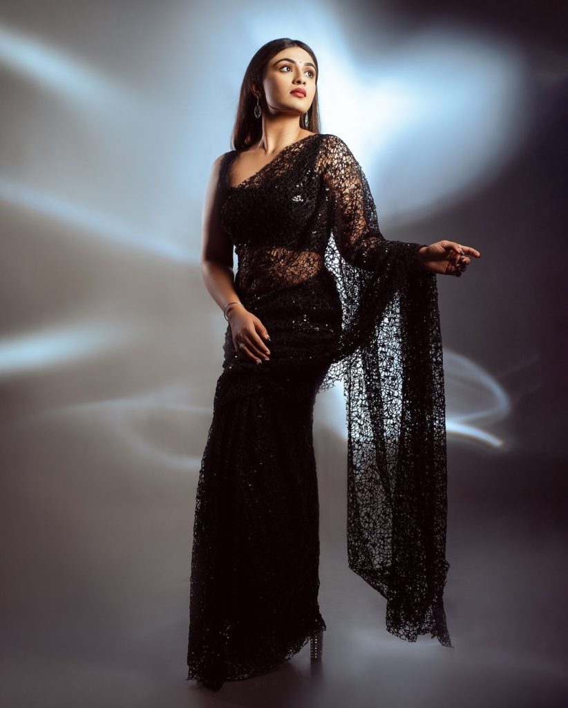 Nayan Sarika new photoshoot