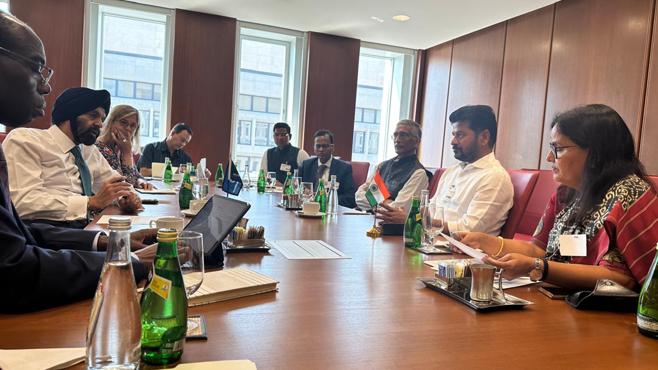 CM Revanth met World Bank President: సీఎం రేవంత్‌రెడ్డి ప్లాన్ సక్సెస్.. ప్రపంచబ్యాంక్ గ్రీన్‌సిగ్నల్