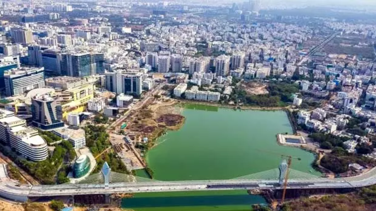 Durgam cheruvu: దుర్గంచెరువు పరిసర ప్రాంతాల వాసులు హడలిపోతున్నారు.. ఎందుకో తెలుసా?