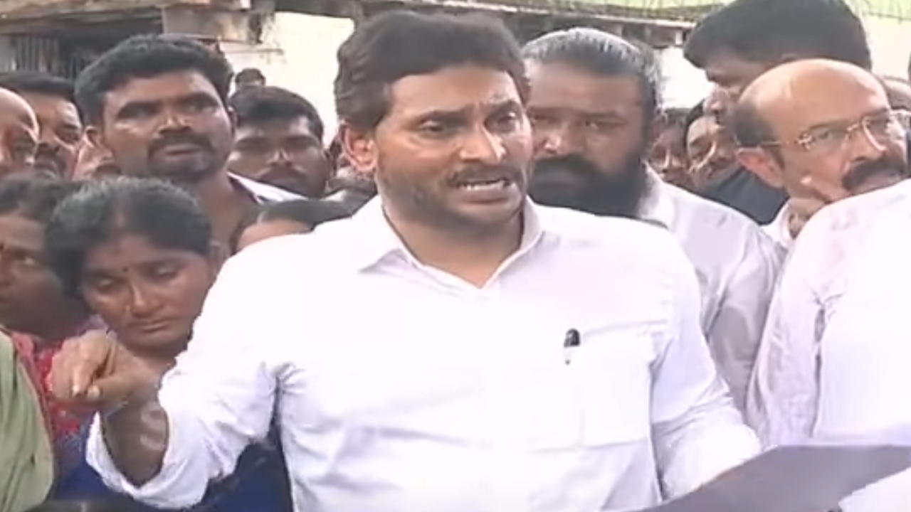 Jagan Comments: ఏపీలో రెడ్ బుక్ పాలన సాగుతోంది: జగన్