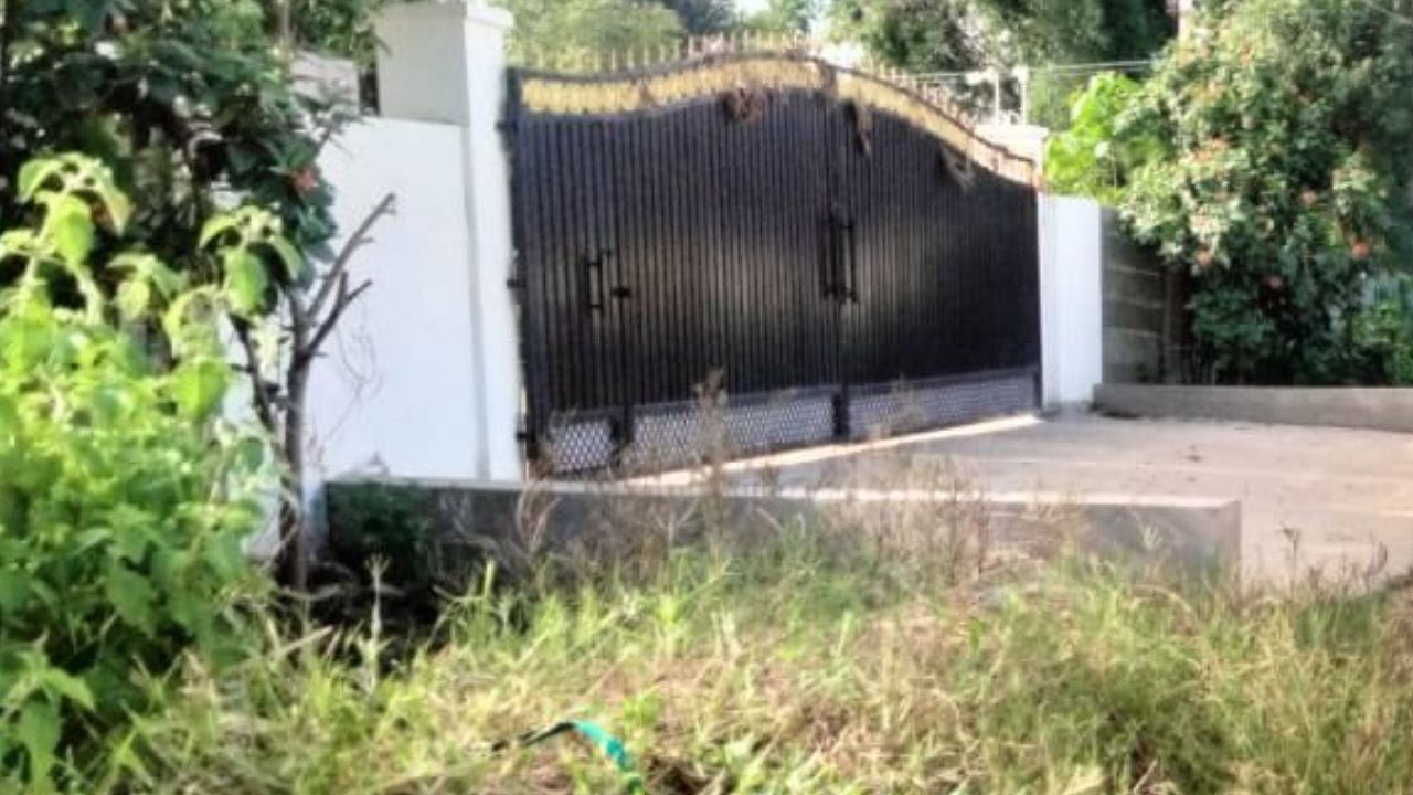 Janwada Farmhouse: జన్వాడ ఫామ్ హౌస్‌లో సర్వే చేసిన అధికారులు.. రేపో మాపో కూల్చుడేనా..?