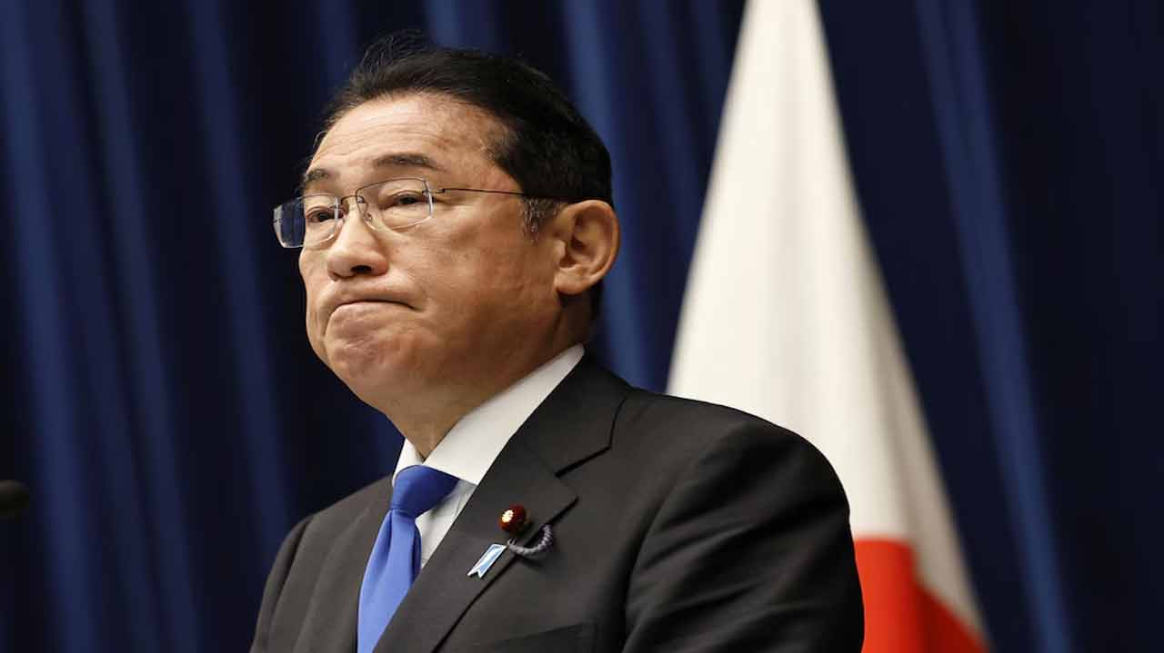 Japan PM Fumio Kishida: జపాన్ రాజకీయాలు షేక్.. తన పార్టీసభ్యులు అవినీతికి పాల్పడ్డారని అంగీకరించిన ప్రధాని!