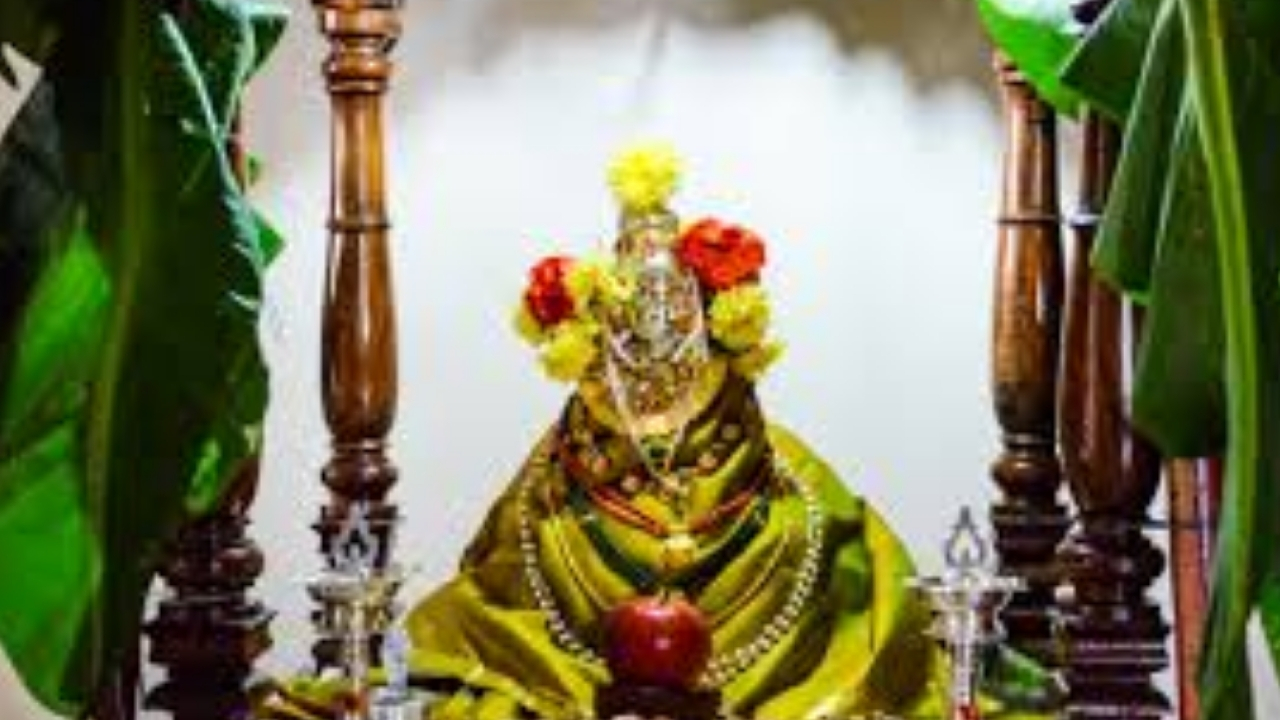 Varalakshmi Vratham Pooja Time : వరలక్ష్మీ వ్రతం చేసుకోవడానికి అద్భుతమైన ముహూర్తం ఇదే..