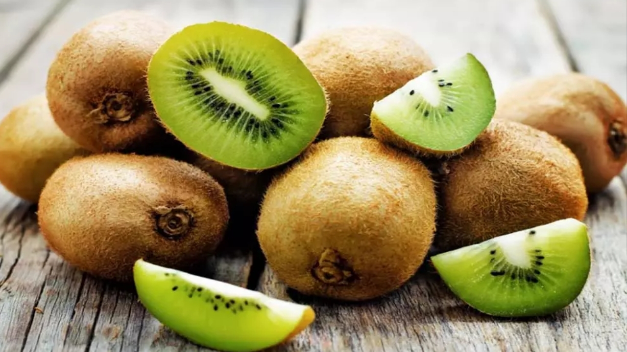 Benefits Of Kiwi Juice: రక్త పోటుకు కివీ జ్యూస్ అద్భుతంగా పనిచేస్తుంది.. ఓసారి ట్రై చేయండి