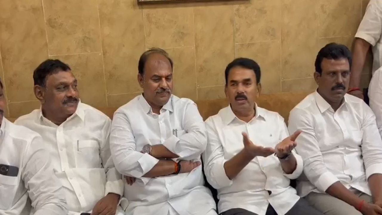 Minister Jupally Met MLA Bandla: తెలంగాణలో రాజకీయాలు..ఎమ్మెల్యే కృష్ణమోహన్‌తో మంత్రి జూపల్లి భేటీ