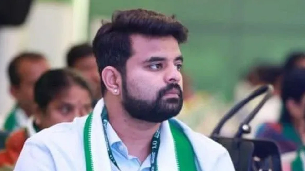 Prajwal Revanna Case: ప్రజ్వల్ రేవణ్ణ కేసు, ఈ వీడియోలు నిజమేనని రిపోర్టు.. ఇక