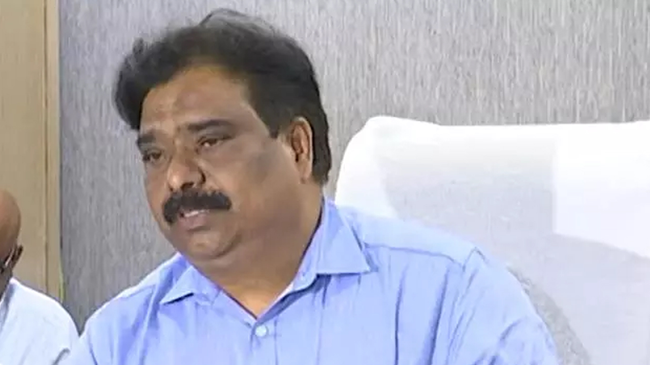 Venkatreddy Suspend: రంగంలోకి ఏసీబీ.. జగన్ పరిస్థితి ఏంటి ? వెంకట్‌రెడ్డి ఎక్కడ?