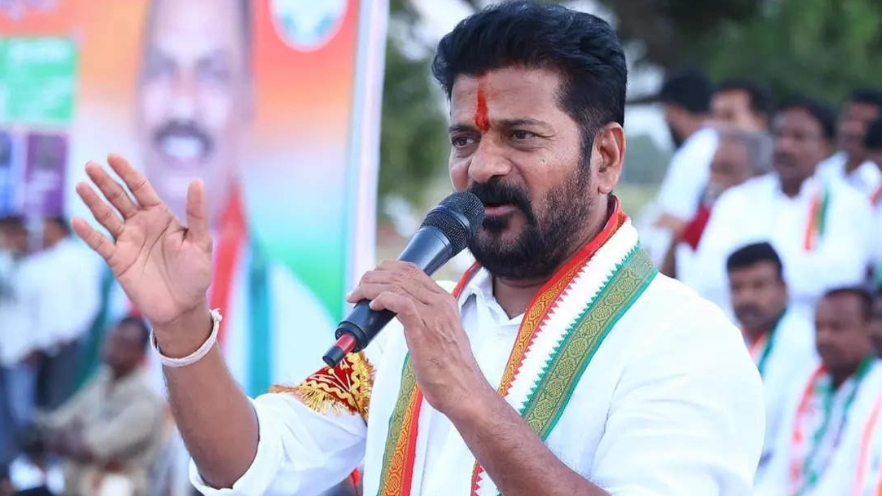 CM Revanth Reddy: సీఎం రేవంత్ రెడ్డికి నోటీసులిచ్చిన కోర్టు.. ఎందుకంటే ?